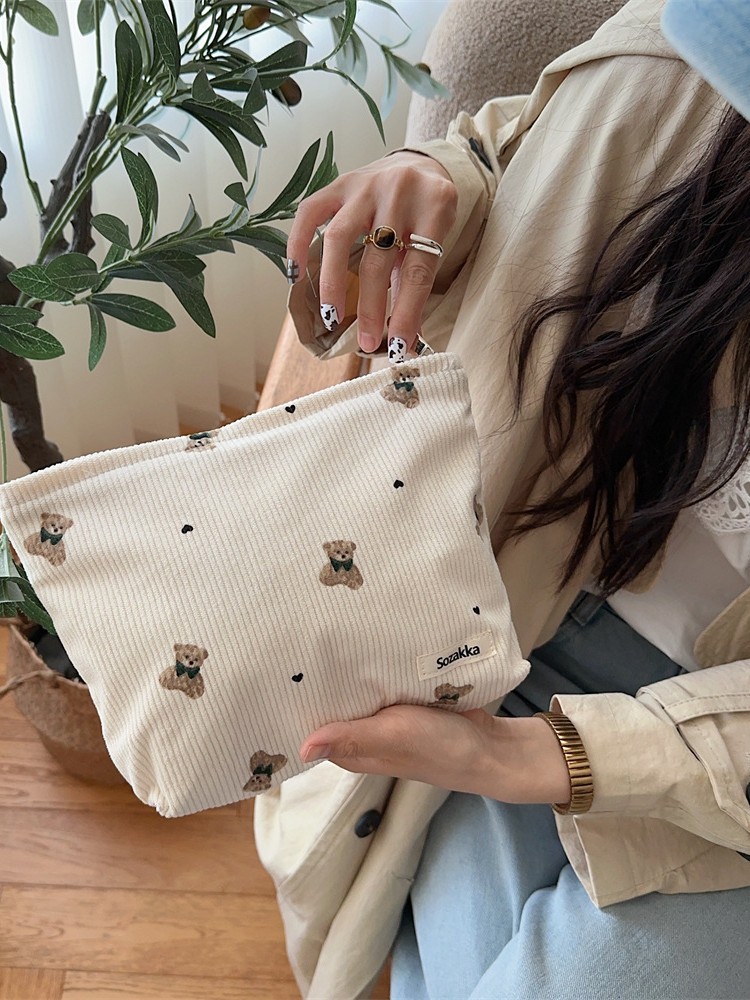 کیف لوازم تدی 🤍